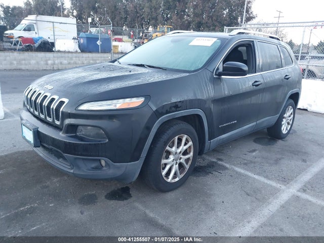 Jeep Cherokee Latitude 2015 1C4PJLCS4FW602237 Image 2
