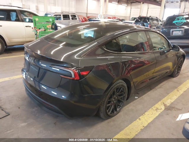 2024 TESLA MODEL 3 5YJ3E1EA9RF835440 Photo 3