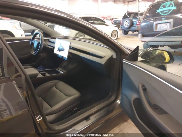2024 TESLA MODEL 3 5YJ3E1EA9RF835440 Photo 4