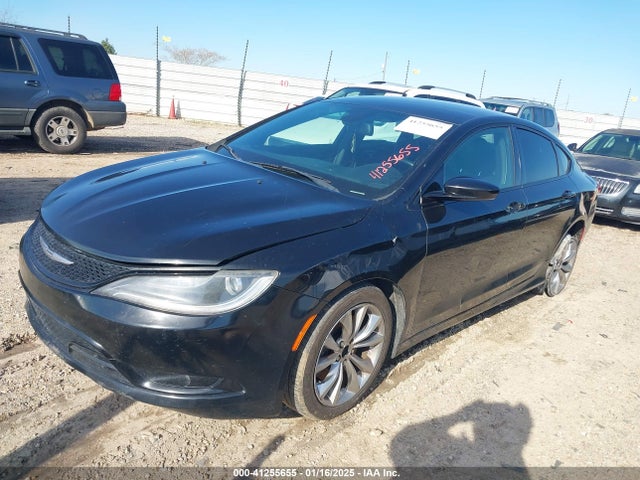 Chrysler 200 S 2015 1C3CCCBG8FN505901 Image 2