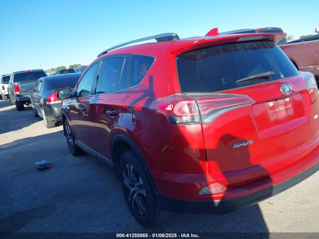 Toyota RAV4 LE 2017 JTMZFREVXHJ133661 Image 3