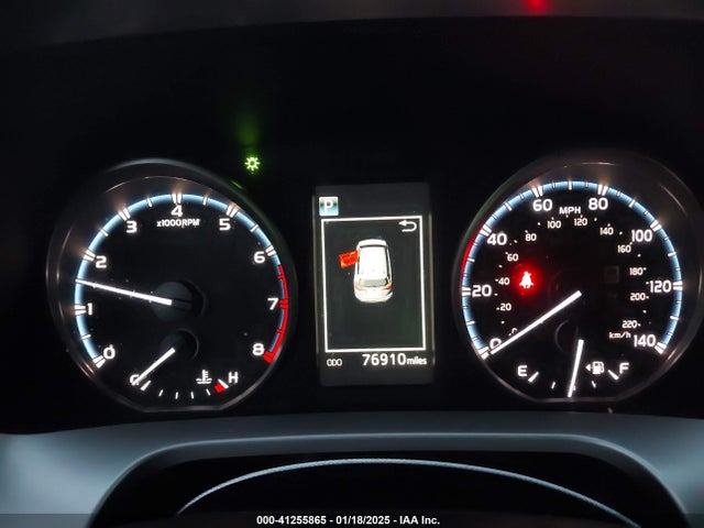 Toyota RAV4 LE 2017 JTMZFREVXHJ133661 Image 7