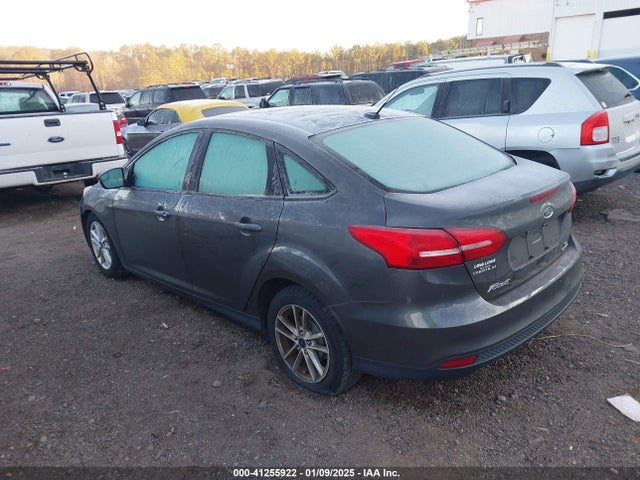 Ford FOCUS SE 2016 1FADP3F21GL266262 Image 3