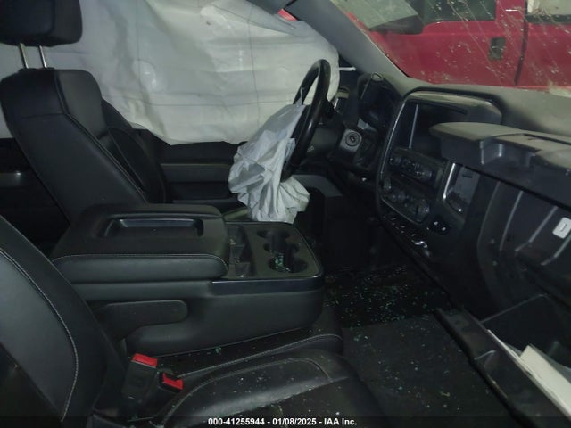 3GCUKREC4JG318025 Chevrolet Silverado 1500 2lt