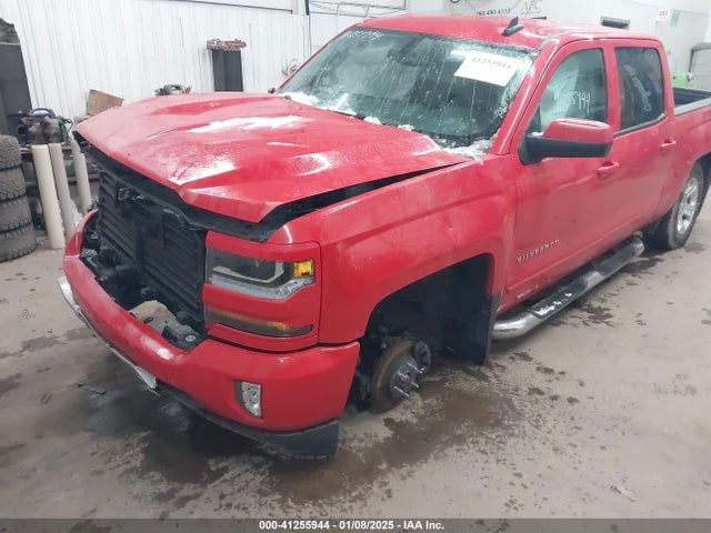 3GCUKREC4JG318025 Chevrolet Silverado 1500 2lt