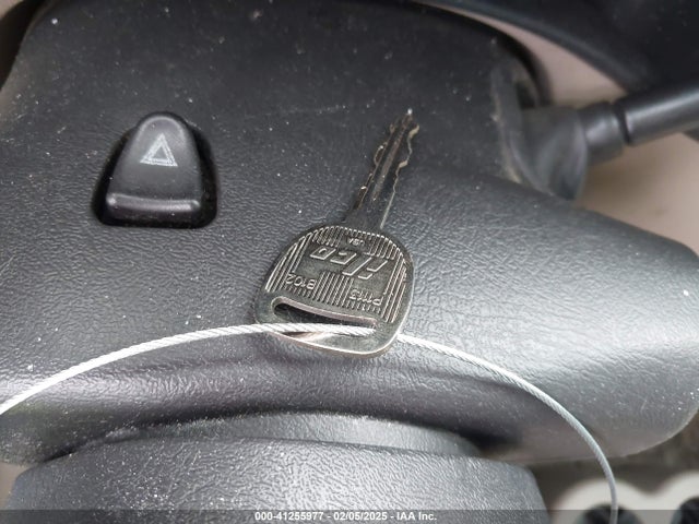 Продаж на аукціоні авто 2005 Chevrolet Tahoe Ls, vin: 1GNEC13V45J230353, номер лоту: 41255977