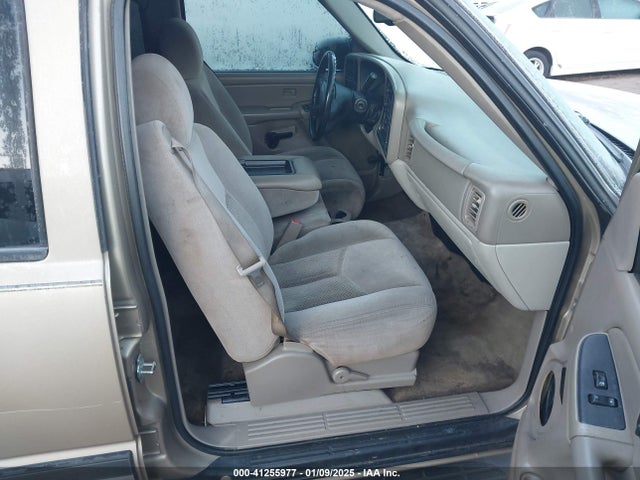 Продаж на аукціоні авто 2005 Chevrolet Tahoe Ls, vin: 1GNEC13V45J230353, номер лоту: 41255977