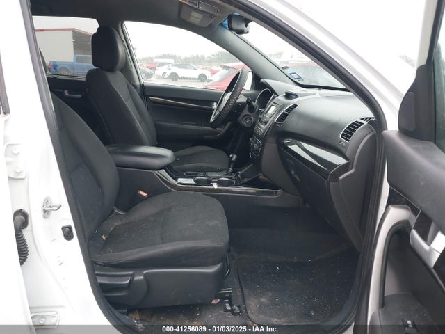 KIA Sorento Lx V6 2015 5XYKT4A71FG612326 Image 5