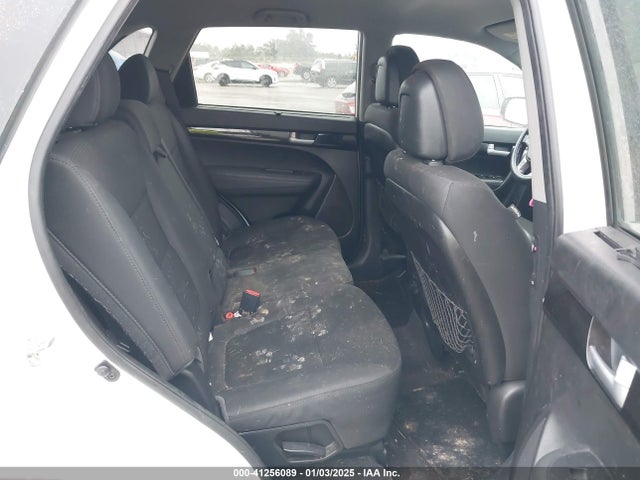 KIA Sorento Lx V6 2015 5XYKT4A71FG612326 Image 8
