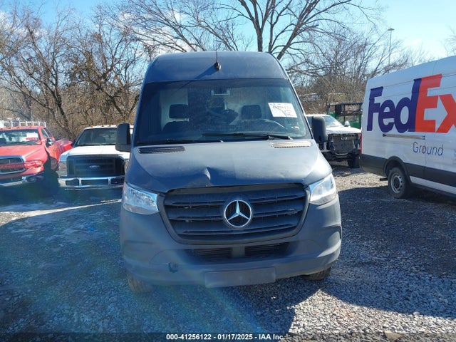 WD4PF1CDXKP125265 Mercedes-Benz Sprinter 2500 High Roof V6