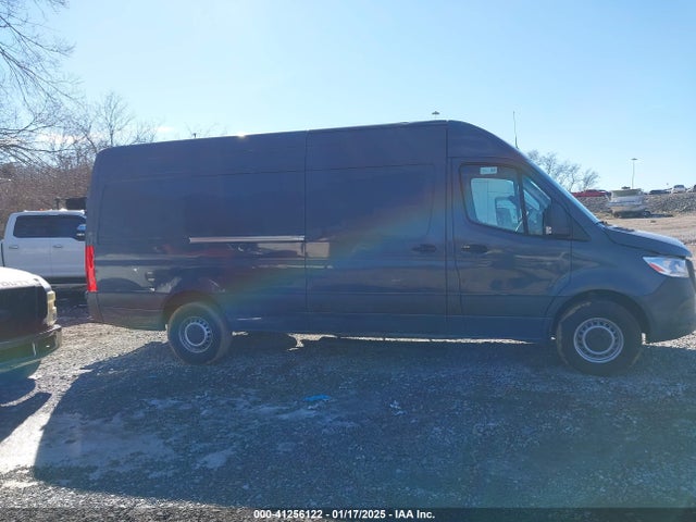 WD4PF1CDXKP125265 Mercedes-Benz Sprinter 2500 High Roof V6