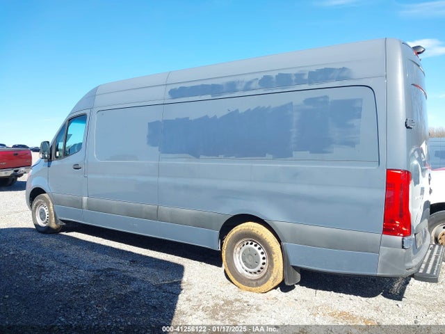 WD4PF1CDXKP125265 Mercedes-Benz Sprinter 2500 High Roof V6
