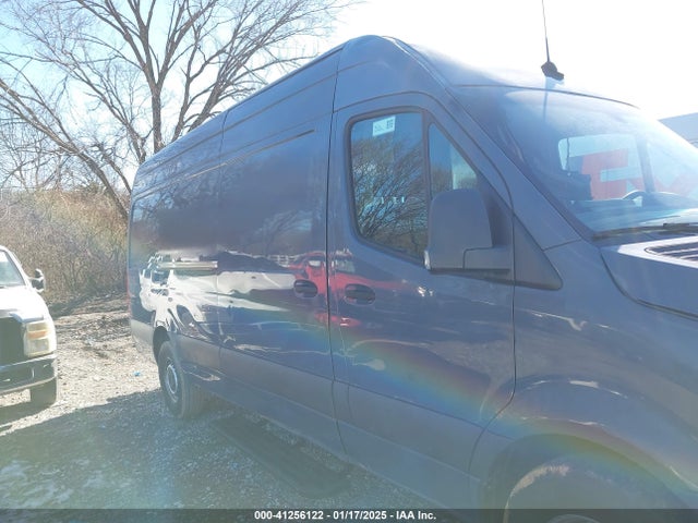 WD4PF1CDXKP125265 Mercedes-Benz Sprinter 2500 High Roof V6