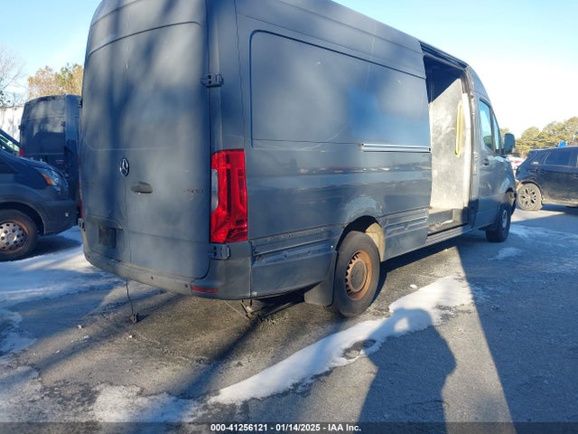 WD4PF1CDXKP111219 Mercedes-Benz Sprinter 2500 High Roof V6