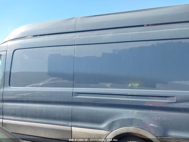 1FTYR3XM0KKB17443 Ford Transit-250