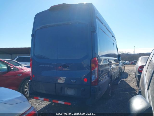1FTYR3XM0KKB17443 Ford Transit-250