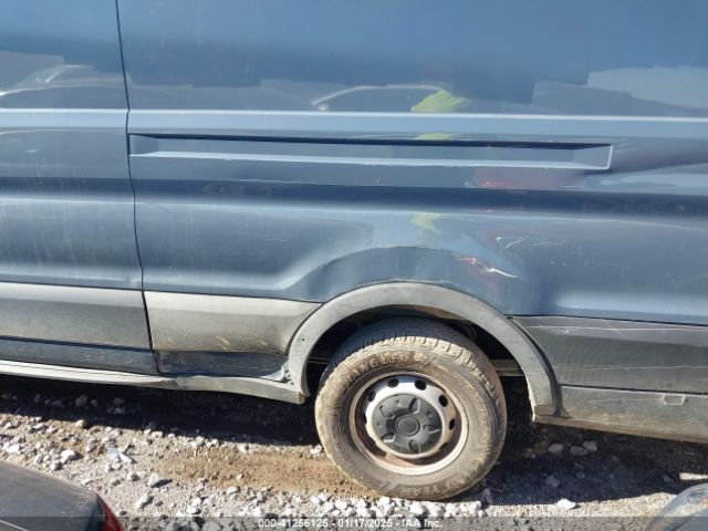 1FTYR3XM0KKB17443 Ford Transit-250