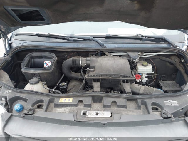 WD4PF1CD3KT011583 Mercedes-Benz Sprinter 2500 High Roof V6