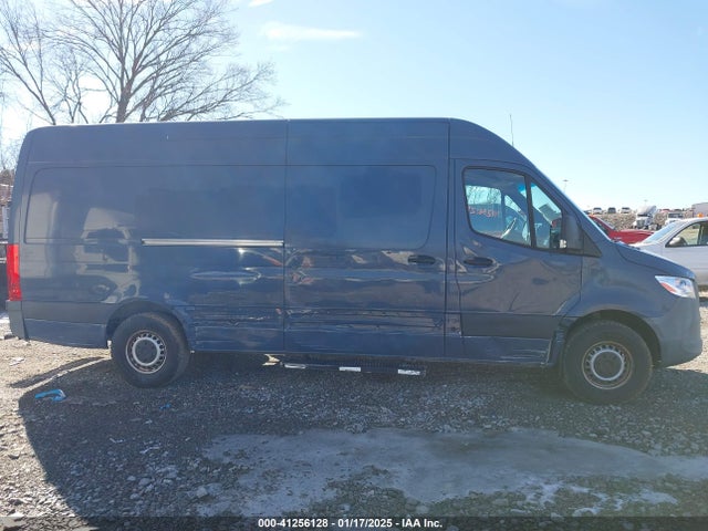 WD4PF1CD3KT011583 Mercedes-Benz Sprinter 2500 High Roof V6