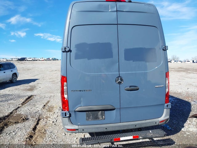 WD4PF1CD3KT011583 Mercedes-Benz Sprinter 2500 High Roof V6