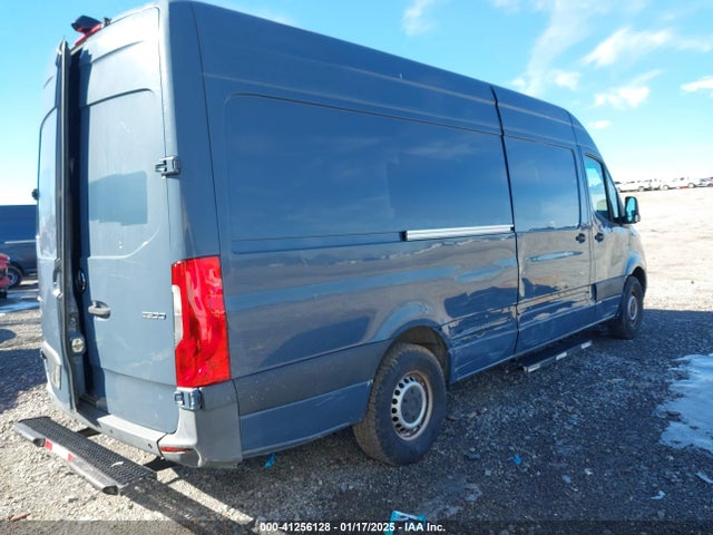 WD4PF1CD3KT011583 Mercedes-Benz Sprinter 2500 High Roof V6