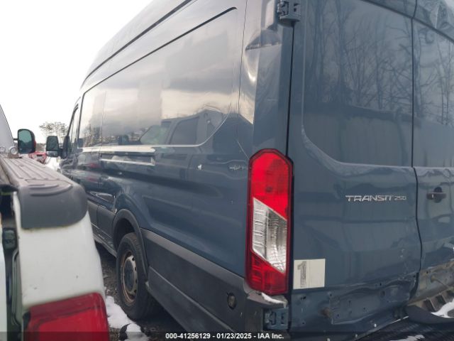 1FTYR3XM8KKB78684 Ford Transit-250