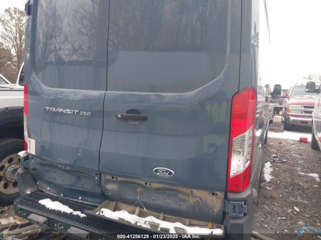 1FTYR3XM8KKB78684 Ford Transit-250