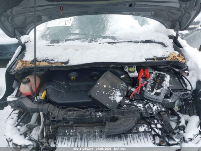 1FMCU9J96HUC17751 Ford Escape Titanium