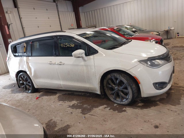 Chrysler Pacifica Touring L 2018 2C4RC1BG5JR193591 Image 13