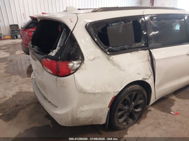 2018 CHRYSLER PACIFICA 2C4RC1BG5JR193591 Photo 5