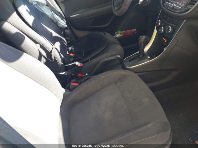 3GNCJNSB9LL127074 Chevrolet Trax Awd Ls