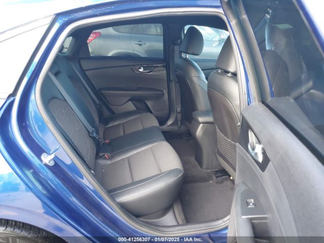 3KPF34AD3ME400710 KIA Forte Gt-line