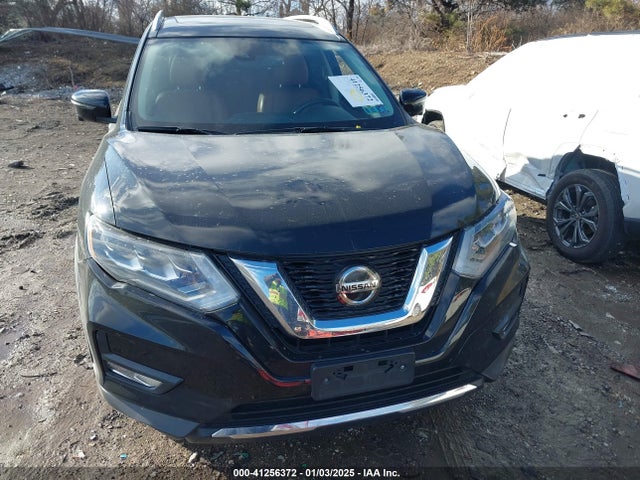 JN8AT2MV7JW327270 Nissan Rogue Sl