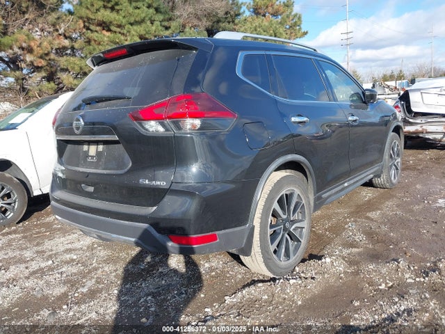 JN8AT2MV7JW327270 Nissan Rogue Sl