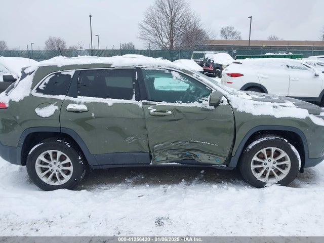 1C4PJMCB2KD254885 Jeep Cherokee Latitude 4x4