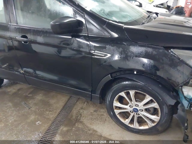 Ford ESCAPE S 2018 1FMCU0F79JUA19660 Image 18