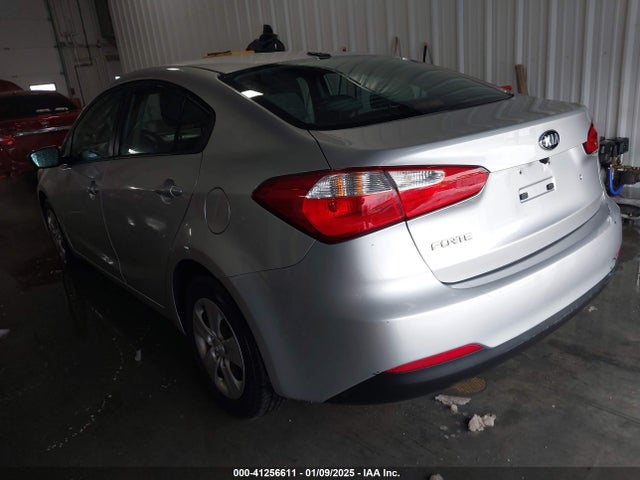 KIA FORTE LX 2015 KNAFK4A60F5283300 Image 3
