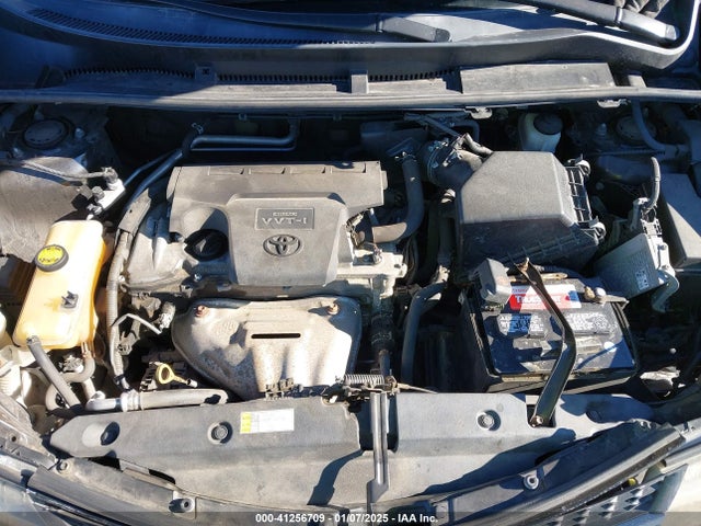 2T3BFREV1FW407507 Toyota RAV4 LE