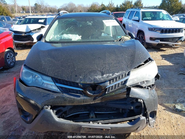 2T3BFREV1FW407507 Toyota RAV4 LE