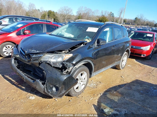 2T3BFREV1FW407507 Toyota RAV4 LE