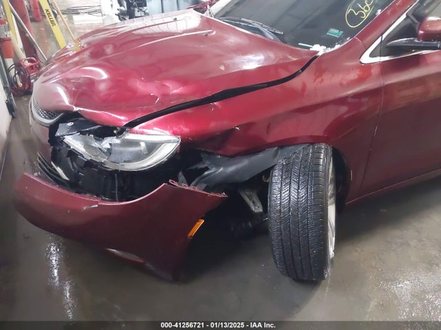 Chrysler 200 Limited 2015 1C3CCCAB7FN667315 Image 17