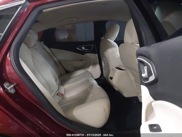 Chrysler 200 Limited 2015 1C3CCCAB7FN667315 Image 8