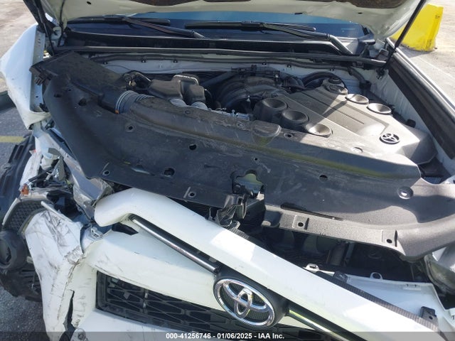 JTEEU5JR6R5310976 Toyota 4RUNNER SR5