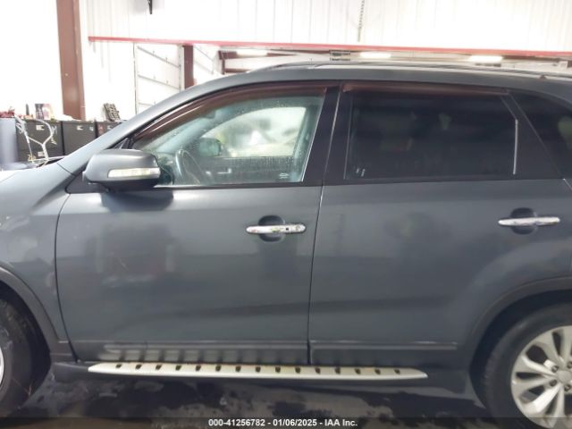 5XYKU4A79EG474756 KIA Sorento Ex V6