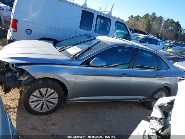 3VWC57BU7KM242756 Volkswagen Jetta 1.4t R-line/1.4t S/1.4t Se