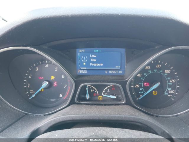 1FADP3K25EL233218 Ford FOCUS SE