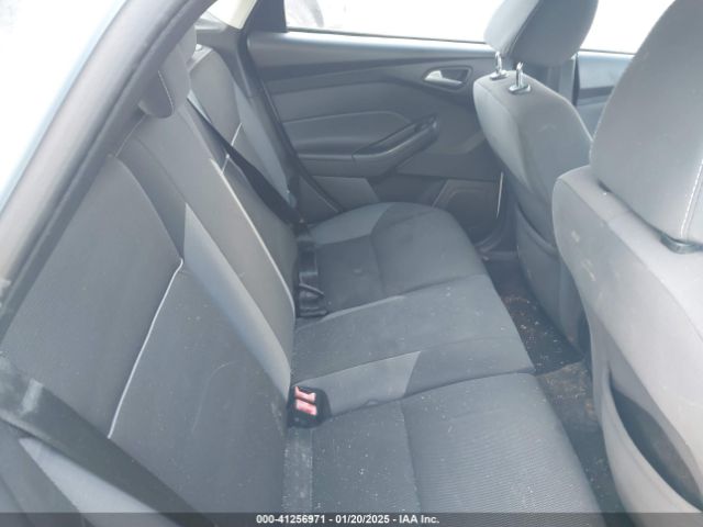 1FADP3K25EL233218 Ford FOCUS SE