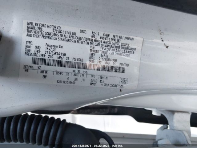 1FADP3K25EL233218 Ford FOCUS SE