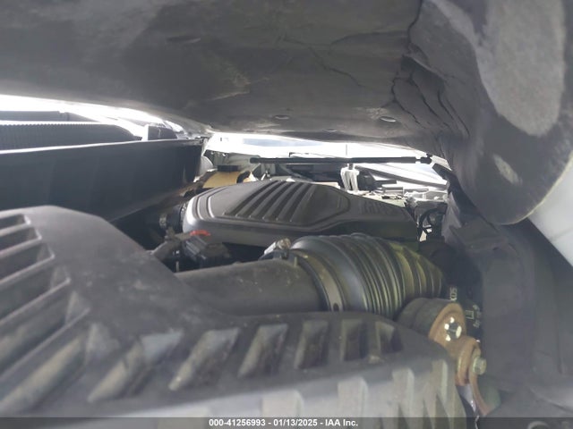 2017 CADILLAC XT5 1GYKNBRS4HZ103708 Photo 9