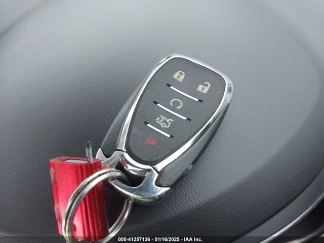 1G1ZD5ST1JF209738 Chevrolet MALIBU LT